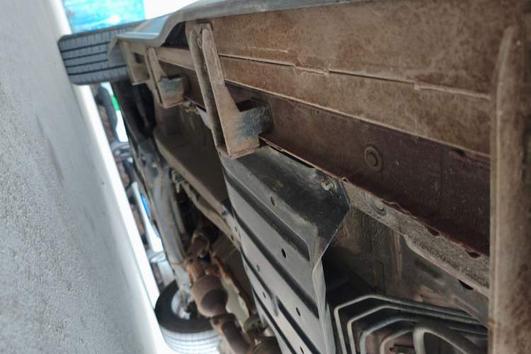 Used Soueast DX3 2016 1.5T CVT Prestige Edition Left Side Sill