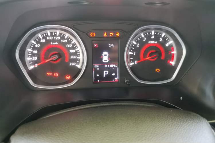 Used Soueast DX3 2016 1.5T CVT Luxury Model Odometer Close Up