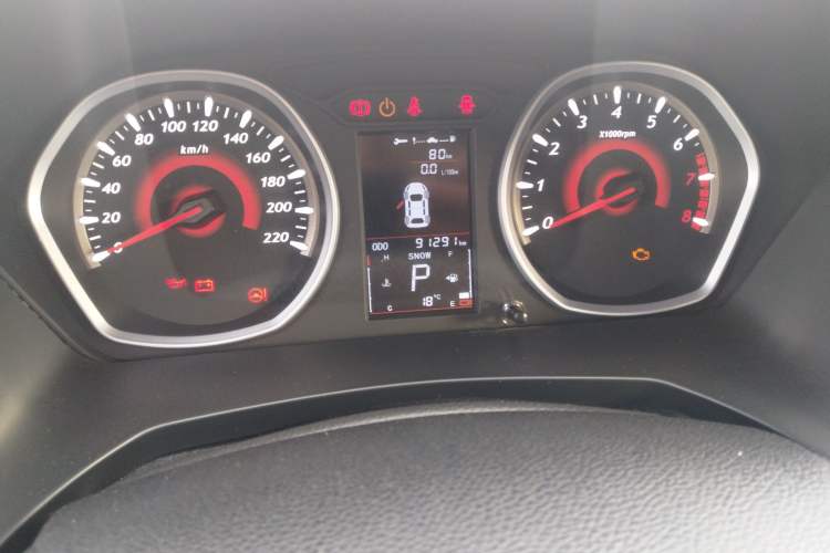 Used Soueast DX3 2016 1.5T SRG CVT Flagship Edition Odometer Close Up