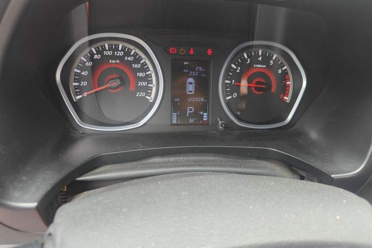 Used Soueast DX3 2016 1.5T SRG CVT Flagship Edition Odometer Close Up