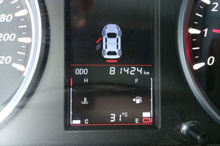 Used Soueast DX3 2016 1.5L Manual Luxury Edition Odometer Close Up