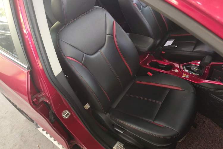 Used Soueast DX3 2016 1.5T CVT Prestige Edition Right Front Seat