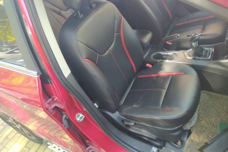 Used Soueast DX3 2016 1.5L Manual Luxury Edition Right Front Seat
