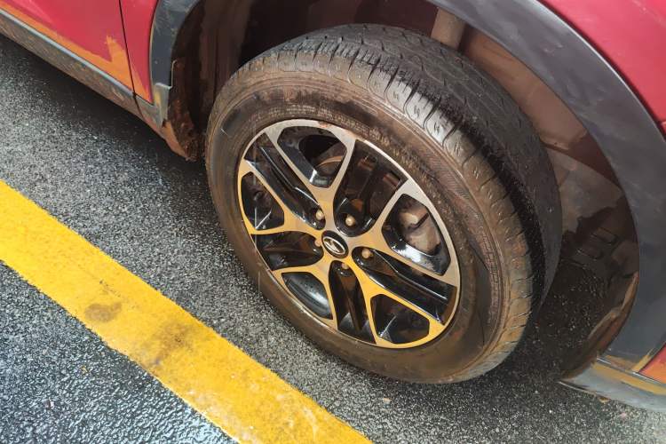 Used Soueast DX3 2016 1.5L Manual Luxury Edition Right Front Wheel Hub