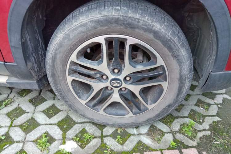 Used Soueast DX3 2016 1.5L Manual Luxury Edition Right Front Wheel Hub