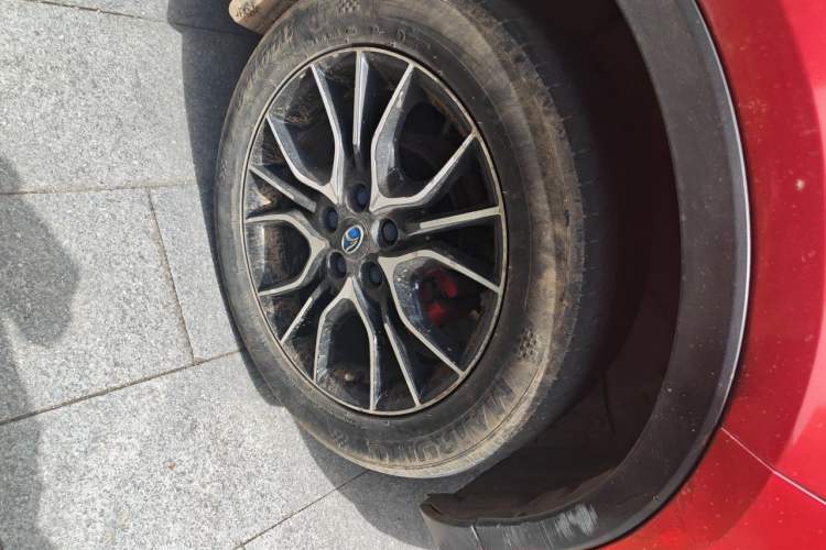Used Soueast DX3 2016 1.5L Manual Flagship Version Right Front Wheel Hub