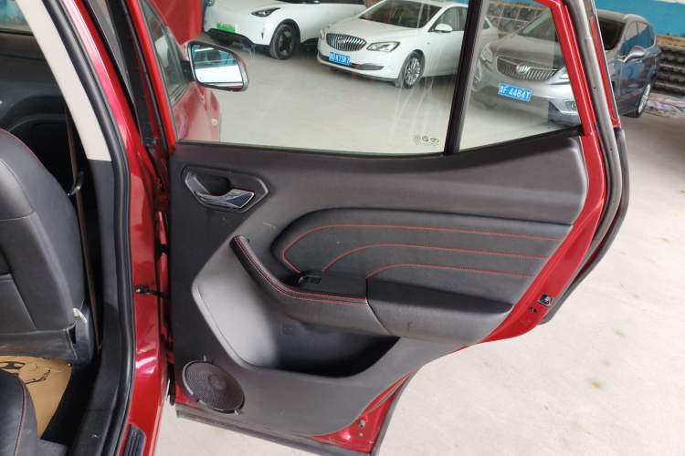 Used Soueast DX3 2016 1.5T CVT Prestige Edition Right Rear Door Interior