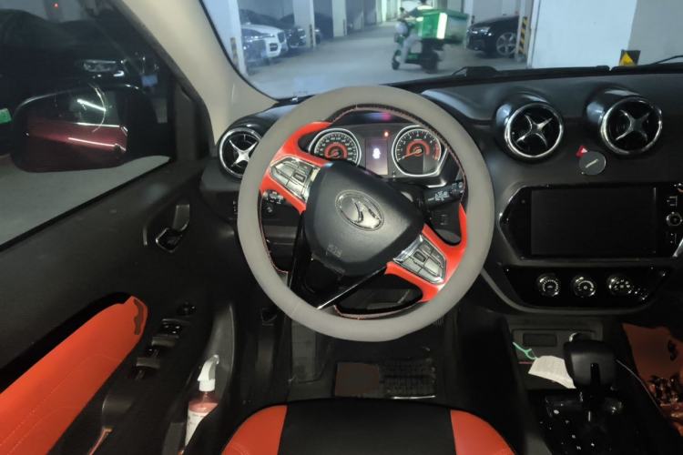 Used Soueast DX3 2016 1.5T CVT Flagship Model Steering Wheel