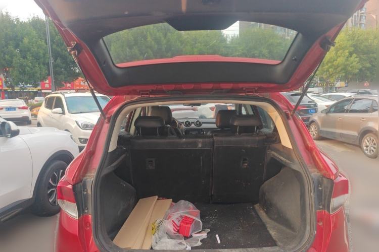 Used Soueast DX3 2016 1.5T CVT Prestige Edition Trunk