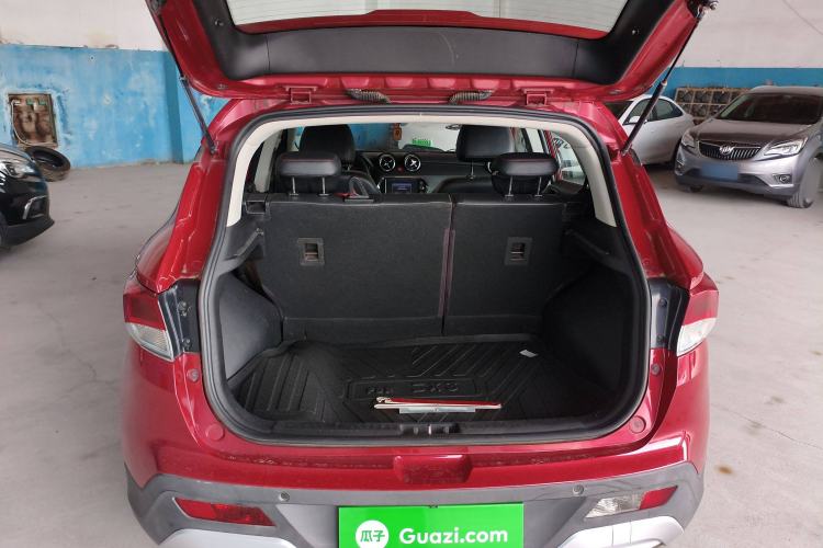 Used Soueast DX3 2016 1.5T CVT Prestige Edition Trunk
