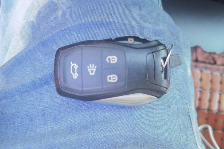 Used Soueast DX3 2016 1.5L Manual Luxury Edition Vehicle Key