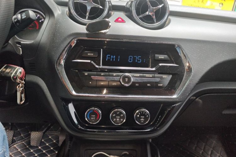 Used Soueast DX3 2016 1.5L Manual Luxury Model Audio And AC Panel