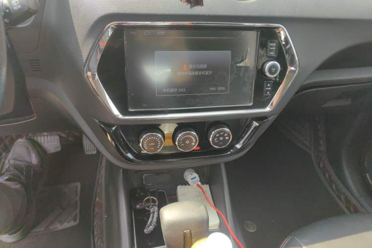 Used Soueast DX3 2016 1.5T CVT Prestige Edition Audio And AC Panel