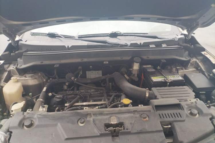 Used Soueast DX3 2016 1.5T CVT Flagship Model Engine Bay