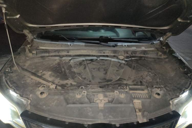 Used Soueast DX3 2016 1.5L Manual Flagship Version Engine Bay