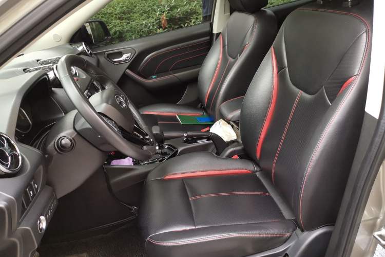 Used Soueast DX3 2016 1.5T CVT Prestige Edition Left Front Seat