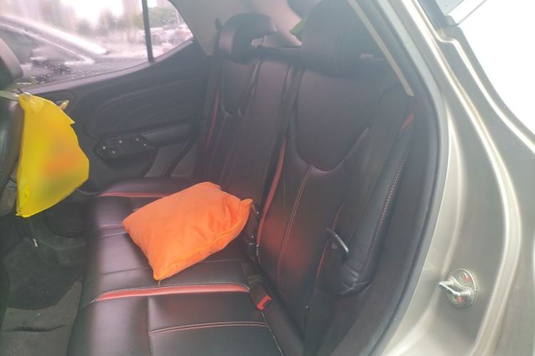 Used Soueast DX3 2016 1.5T CVT Flagship Model Left Rear Seat