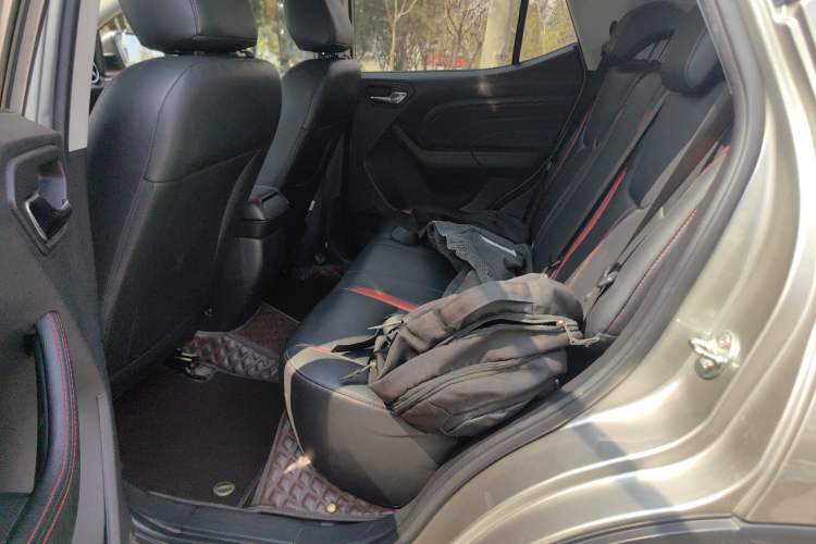 Used Soueast DX3 2016 1.5T CVT Prestige Edition Left Rear Seat
