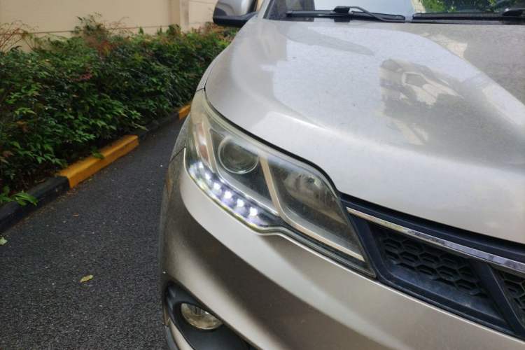 Used Soueast DX3 2016 1.5L Manual Luxury Edition Right Front Headlight