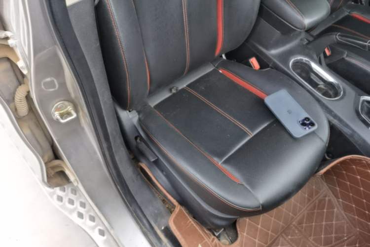 Used Soueast DX3 2016 1.5L Manual Luxury Edition Right Front Seat