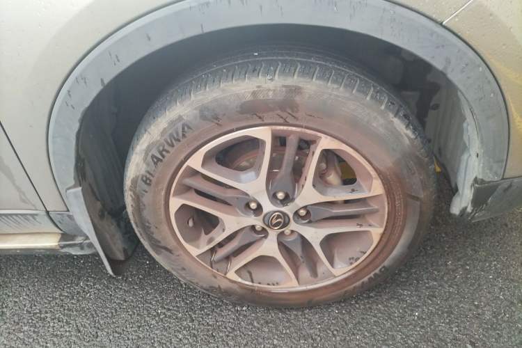 Used Soueast DX3 2016 1.5T CVT Flagship Model Right Front Wheel Hub