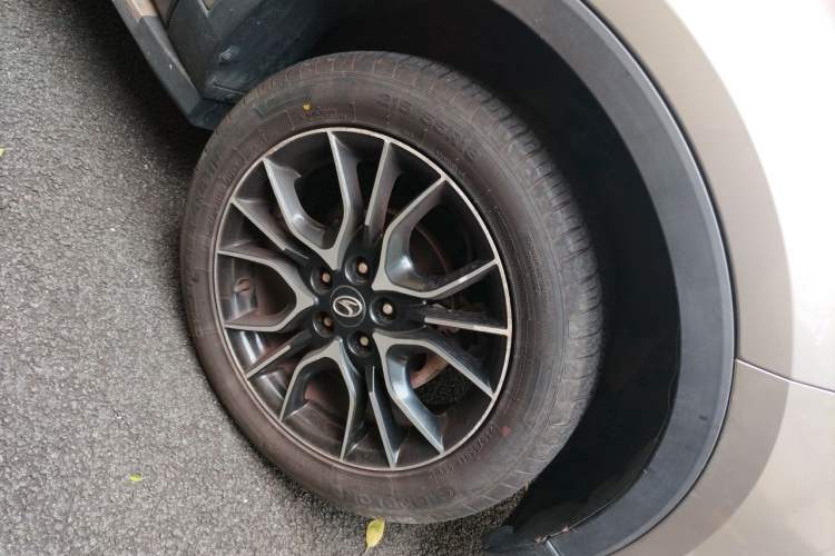 Used Soueast DX3 2016 1.5L Manual Luxury Edition Right Front Wheel Hub