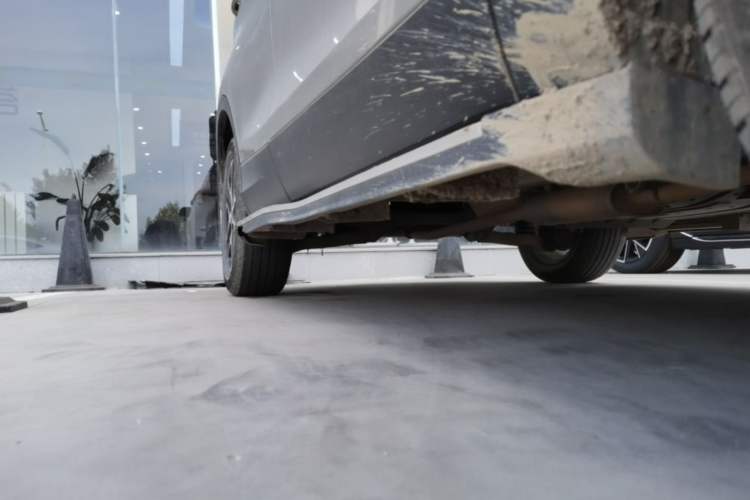Used Soueast DX3 2016 1.5L Manual Luxury Edition Right Side Sill