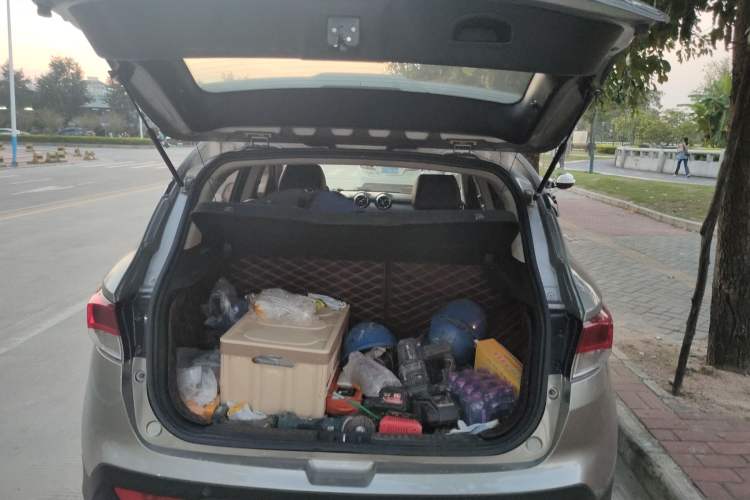 Used Soueast DX3 2016 1.5L Manual Flagship Version Trunk