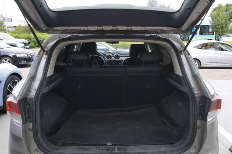 Used Soueast DX3 2016 1.5L Manual Luxury Edition Trunk