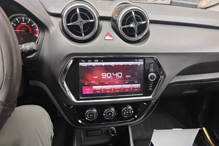 Used Soueast DX3 2016 1.5L Manual Luxury Edition Audio And AC Panel