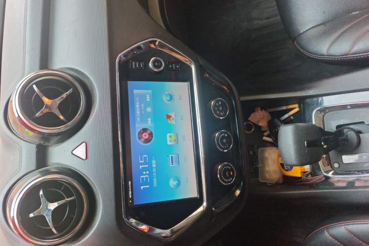 Used Soueast DX3 2016 1.5T CVT Prestige Edition Audio And AC Panel