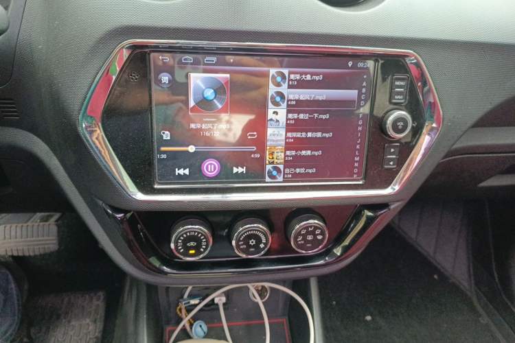 Used Soueast DX3 2016 1.5T CVT Flagship Model Audio And AC Panel