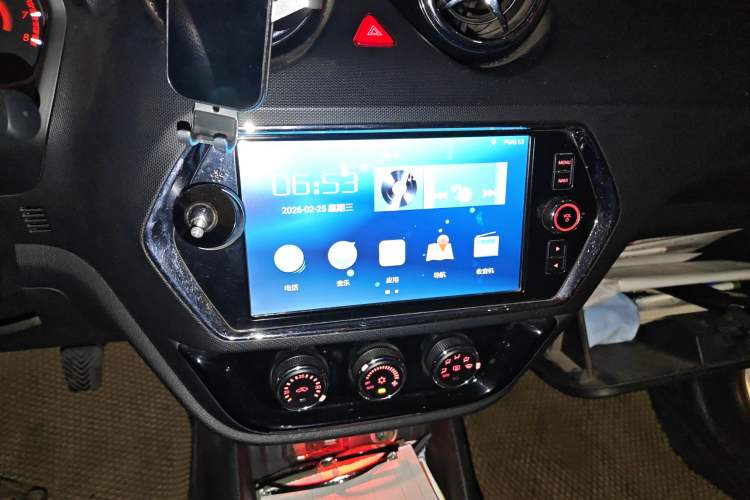 Used Soueast DX3 2016 1.5L Manual Flagship Version Audio And AC Panel