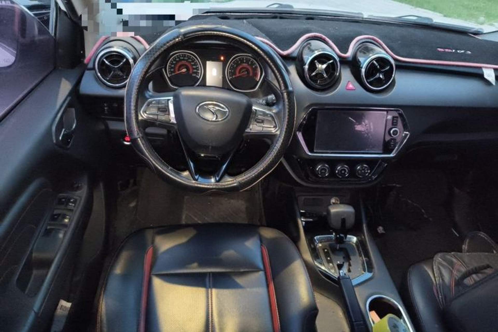 Used Soueast DX3 2016 1.5T CVT Flagship Model Center Console