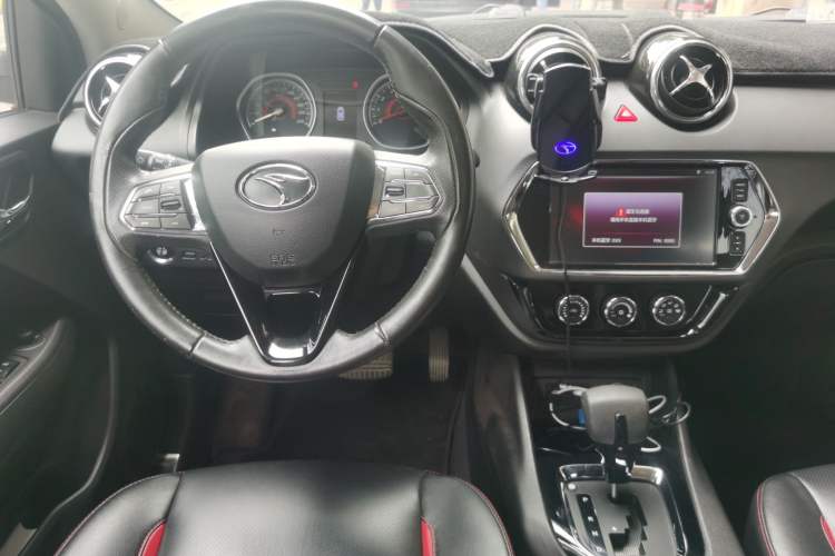Used Soueast DX3 2016 1.5T CVT Flagship Model Center Console