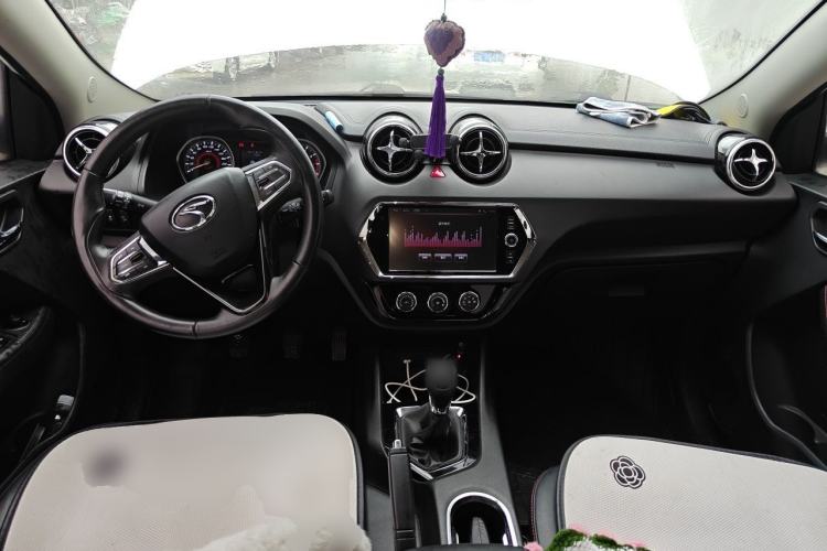 Used Soueast DX3 2016 1.5L Manual Luxury Edition Center Console