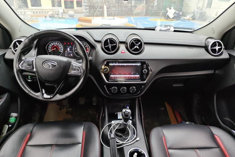Used Soueast DX3 2016 1.5L Manual Luxury Model Center Console