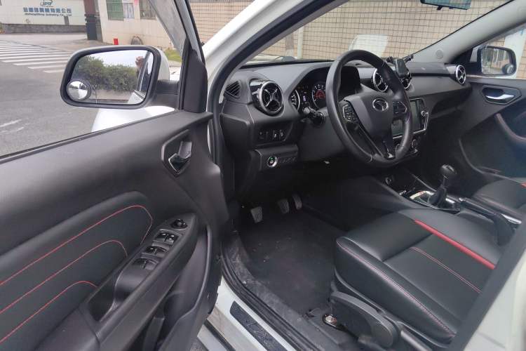 Used Soueast DX3 2016 1.5L Manual Luxury Model Driver Seat
