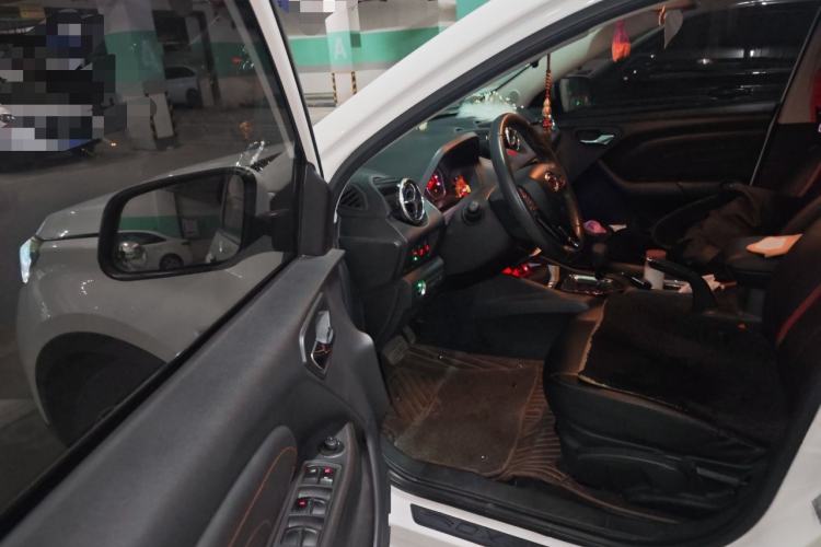Used Soueast DX3 2016 1.5T CVT Flagship Model Driver Seat