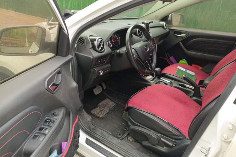 Used Soueast DX3 2016 1.5T CVT Flagship Model Driver Seat