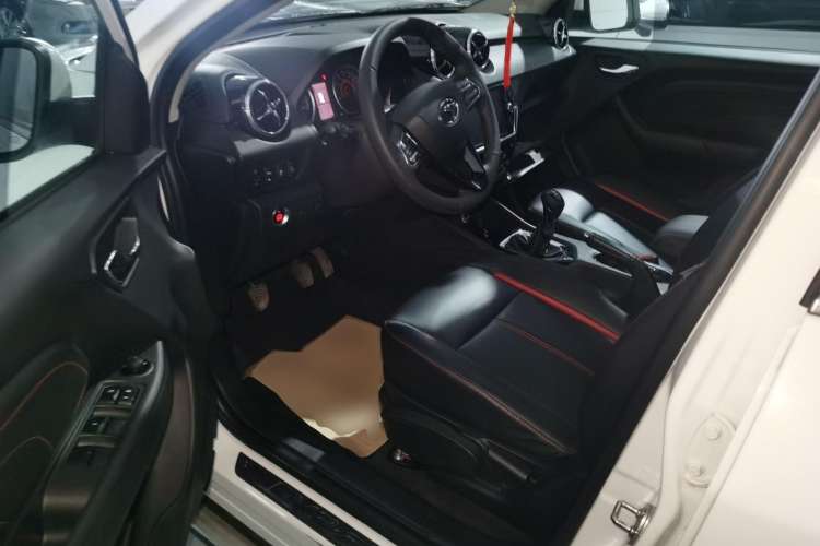 Used Soueast DX3 2016 1.5L Manual Flagship Version Driver Seat