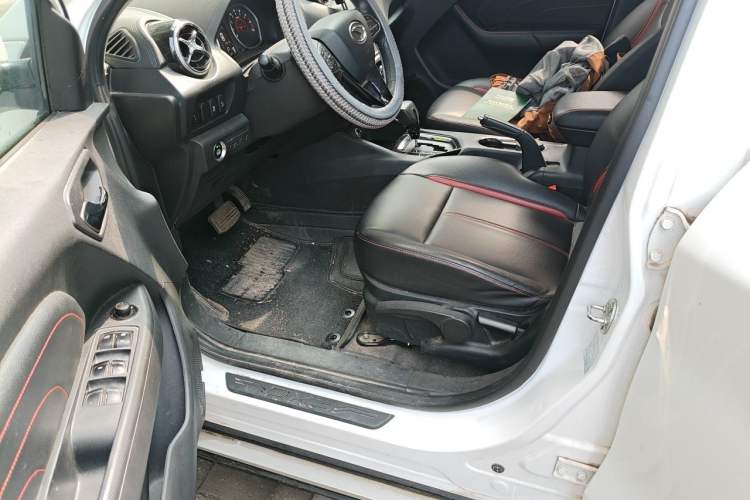 Used Soueast DX3 2016 1.5T CVT Prestige Edition Driver Seat
