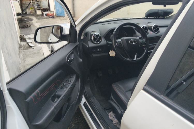 Used Soueast DX3 2016 1.5L Manual Luxury Model Driver Seat