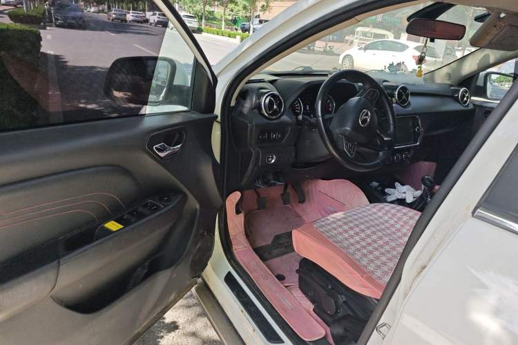Used Soueast DX3 2016 1.5L Manual Luxury Edition Driver Seat