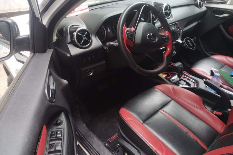 Used Soueast DX3 2016 1.5T SRG CVT Flagship Edition Driver Seat