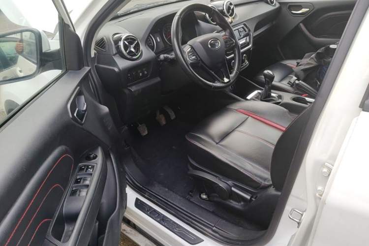 Used Soueast DX3 2016 1.5L Manual Luxury Model Driver Seat