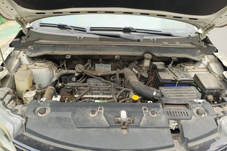 Used Soueast DX3 2016 1.5T CVT Flagship Model Engine Bay
