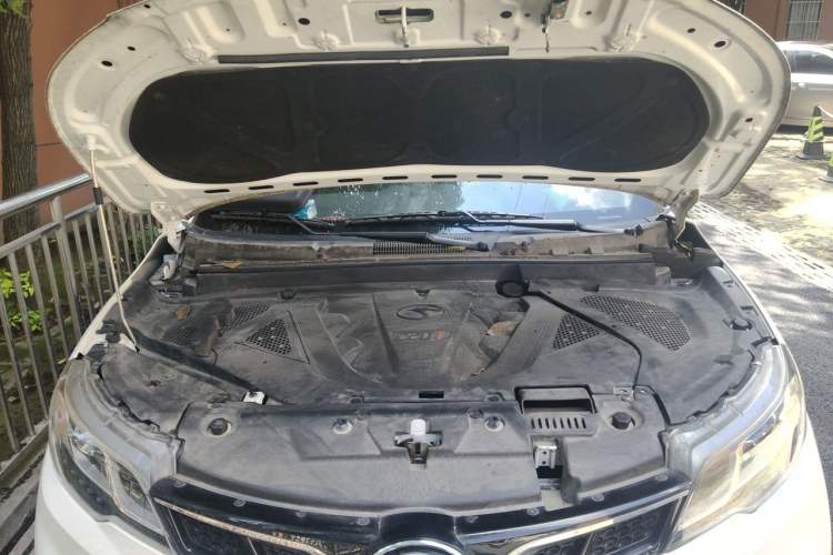Used Soueast DX3 2016 1.5T CVT Luxury Model Engine Bay