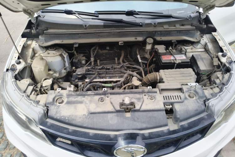 Used Soueast DX3 2016 1.5L Manual Flagship Version Engine Bay