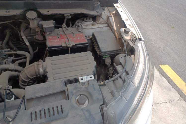 Used Soueast DX3 2016 1.5L Manual Luxury Edition Engine Bay Left